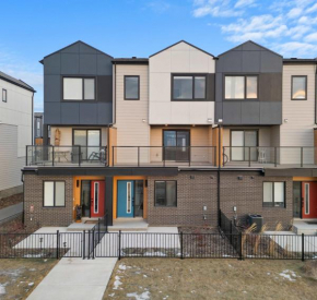 Skyline No Service Fees Modern Comforts Sleeps 8